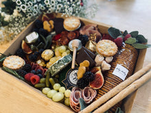 Load image into Gallery viewer, Festive Platter for 4 People - (FESTIVE PRODUCT)