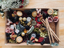 Load image into Gallery viewer, Festive Platter for 8-10 People - (FESTIVE PRODUCT)