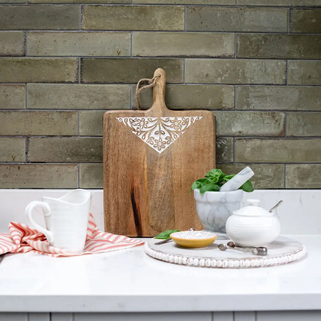 Nice - Engraved Mango Wood Oiled Chopping Board