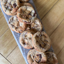 Load image into Gallery viewer, Our Favourite Cookies!
