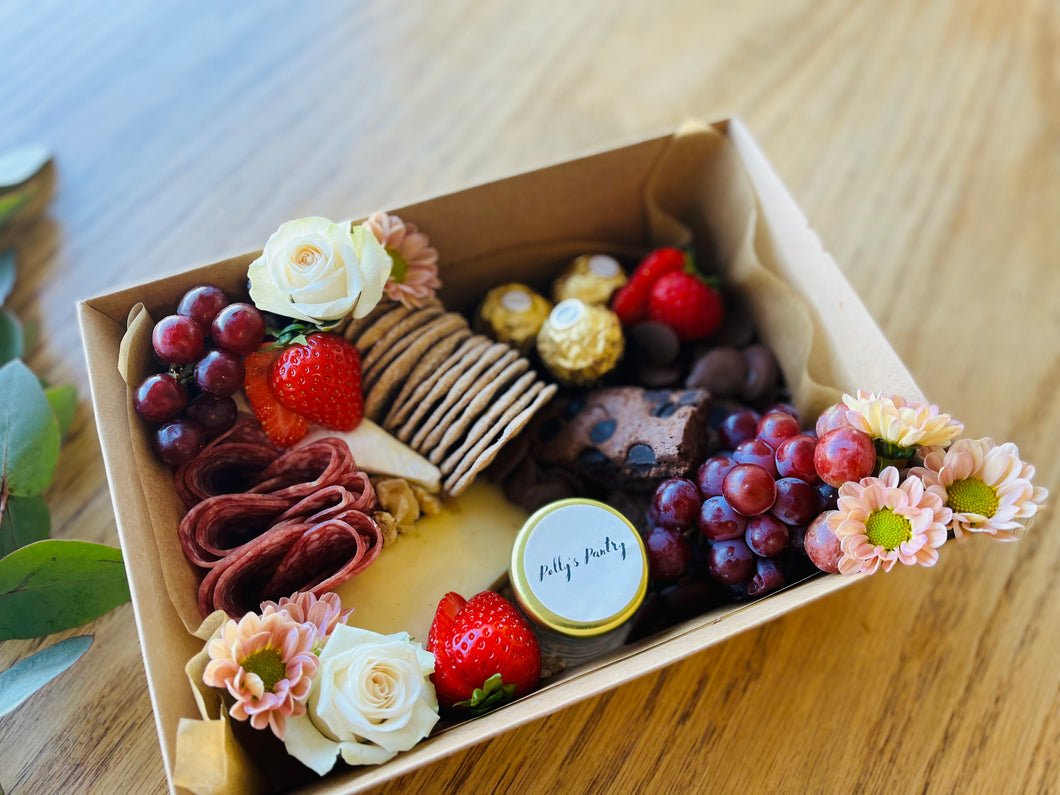 Small Sweet & Savoury Box